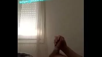 Riproduci Cazzo grosso e grasso: la mia matrigna mi scopa con uno strap-on la mattina e io mi masturbo tutti i giorni