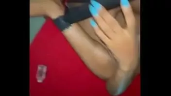 再生 私が望むように彼女を折り畳んで、彼女を深くファックします