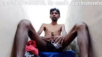 Riproduci Rajesh si masturba il cazzo sulle scale e viene nel bicchiere parte 2. whatsapp 91 9704318763